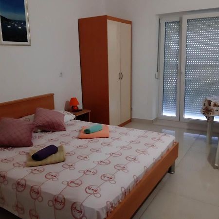 Apartments Franka Саплунара Екстериор снимка