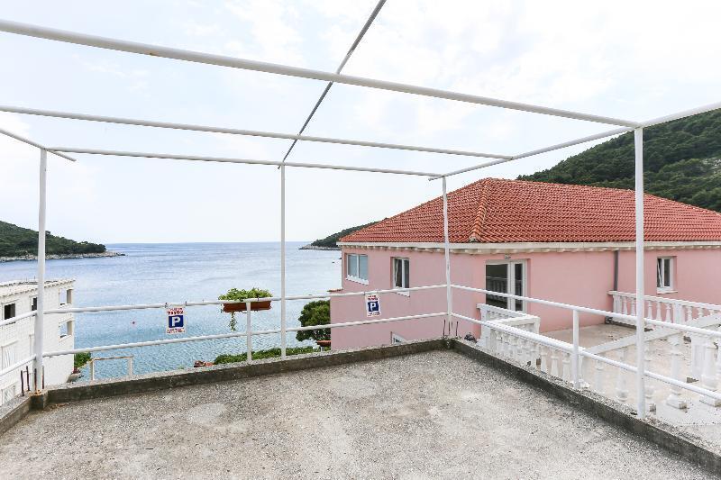 Apartments Franka Саплунара Екстериор снимка