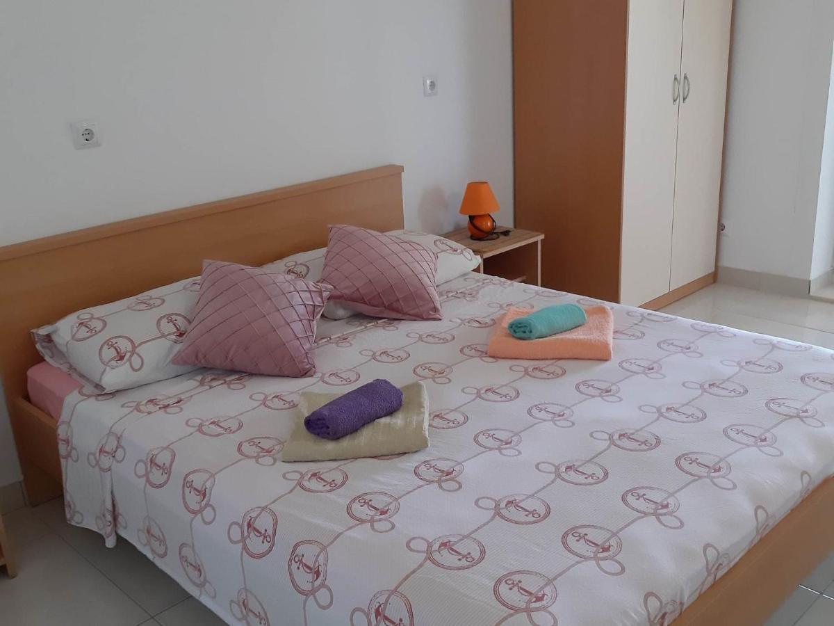 Apartments Franka Саплунара Екстериор снимка