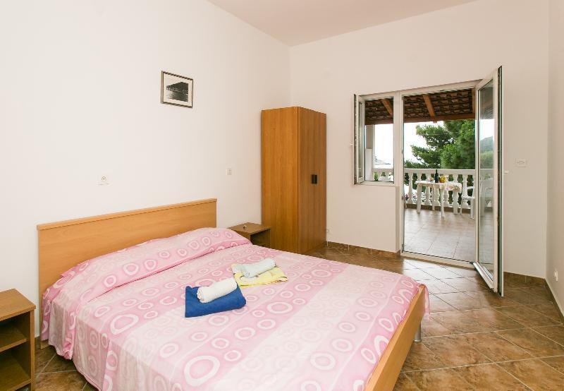 Apartments Franka Саплунара Екстериор снимка